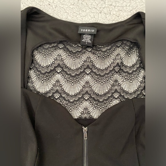 Torrid peplum Lacey blouse - Picture 2 of 3